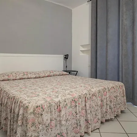 Lägenhet La Casina Lovely Mini Flat La Spezia